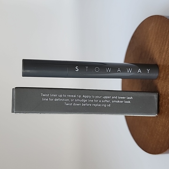 Stowaway Effortless Eyeliner - Spice .005 oz Travel Eyeliner - Picture 6 of 10